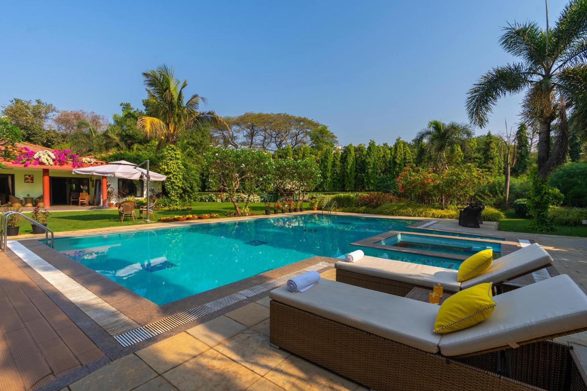 Stayvista At Moksh Villa - Bbq & Jacuzzi Alibaug Exteriör bild